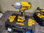 Akumulatorowy klucz udarowy 18V XR 1/2" 1898Nm body DeWALT DCF900