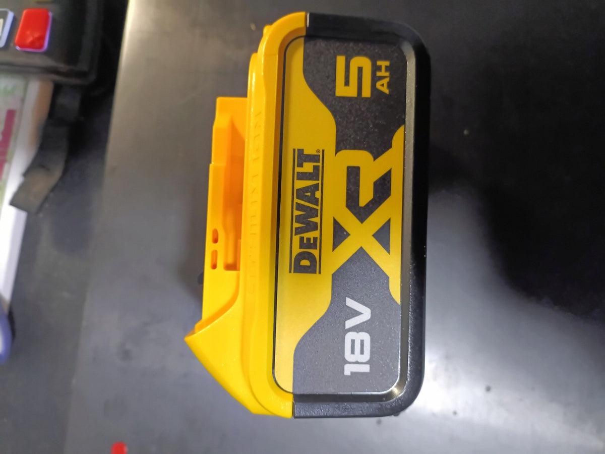 DeWALT DCB1104P1 ładowarka 1 akumulator 5,0Ah 18V