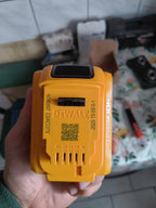 DeWALT DCB184 XR akumulator 18V 5,0Ah oryginał bateria Li-Ion