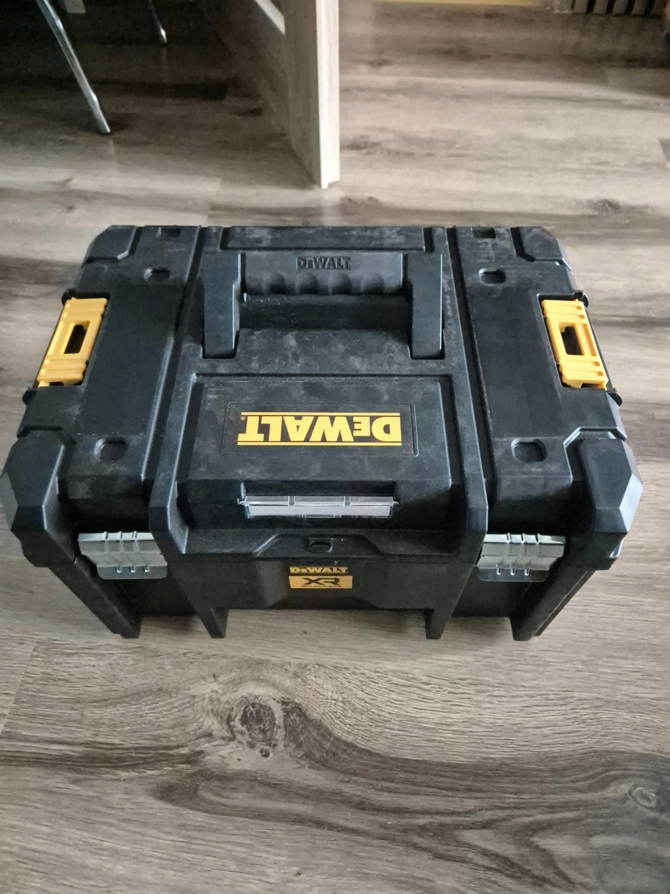 DeWALT DWST1-71195 skrzynia walizka kufer TSTAK VI