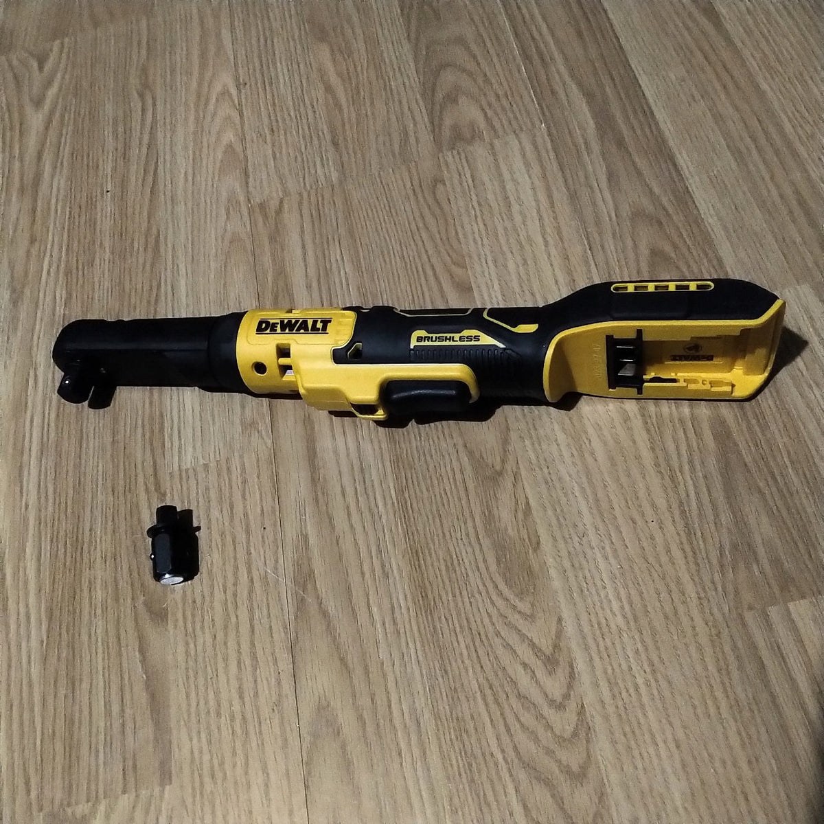 Grzechotka akumulatorowa DeWALT XR 18V 102Nm DCF510N-XJ