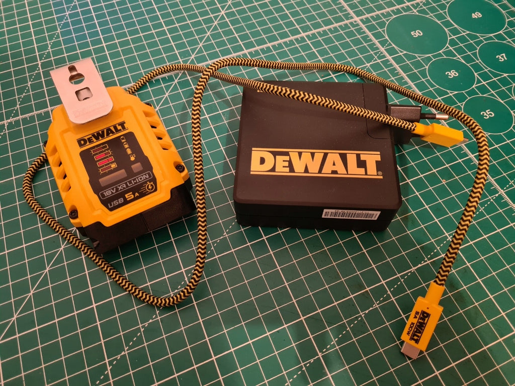 Ładowarka adapter USB powerbank 18V DeWALT DCB094K