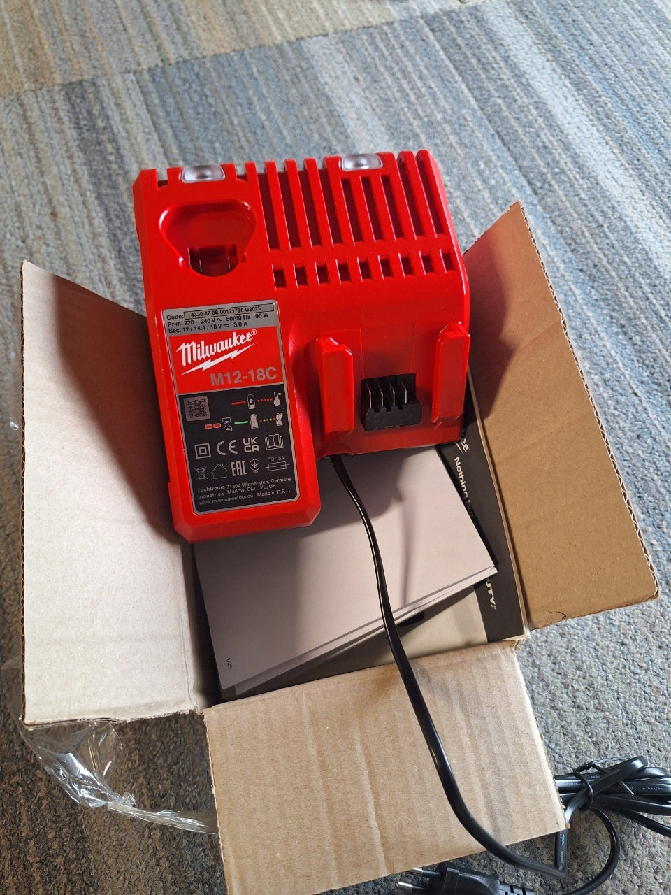 Ładowarka Milwaukee M12-18C 12/14/18V 2A