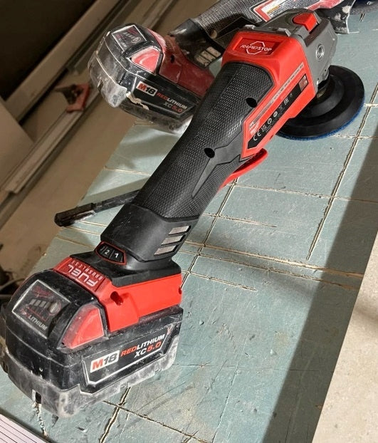Milwaukee M18 FSAGV115XPDB-0 szlifierka kątowa 115 mm 18V 1200W, regulacja