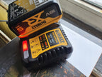 Nowa ładowarka DeWALT DCB1104 18V