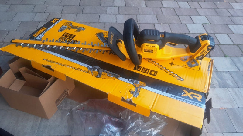 Nożyce do żywopłotu DeWALT DCMHT563N akumulatorowe body 55 cm 18V