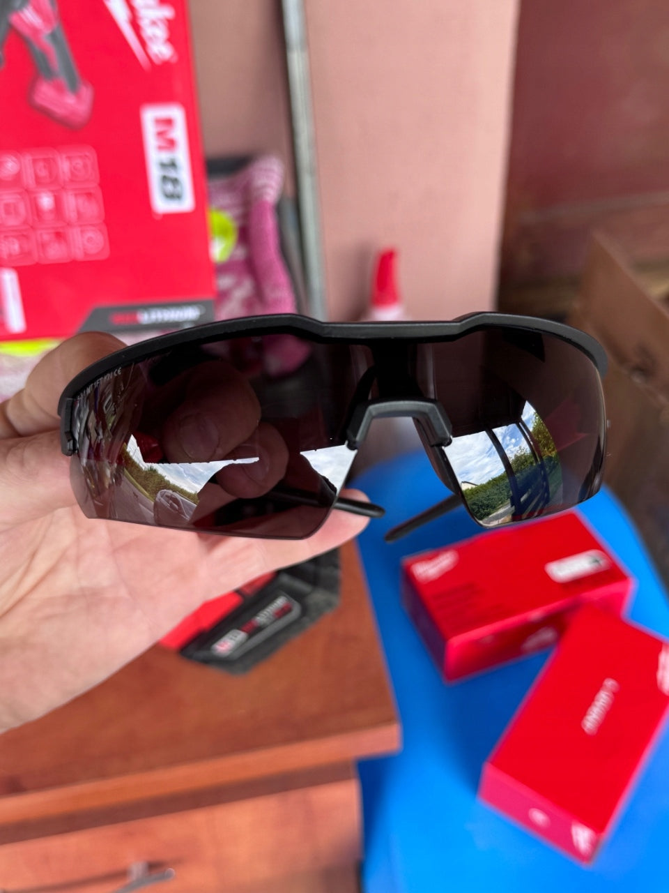 Okulary przeciwodpryskowe Milwaukee enhanced safety glasses