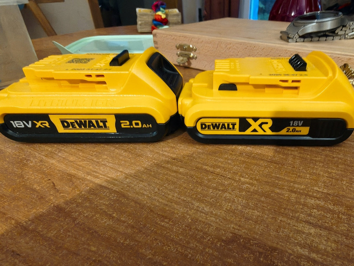 Oryginalny akumulator bateria DeWALT DCB183 18V XR 2,0Ah 2Ah 2.0 Ah z LED