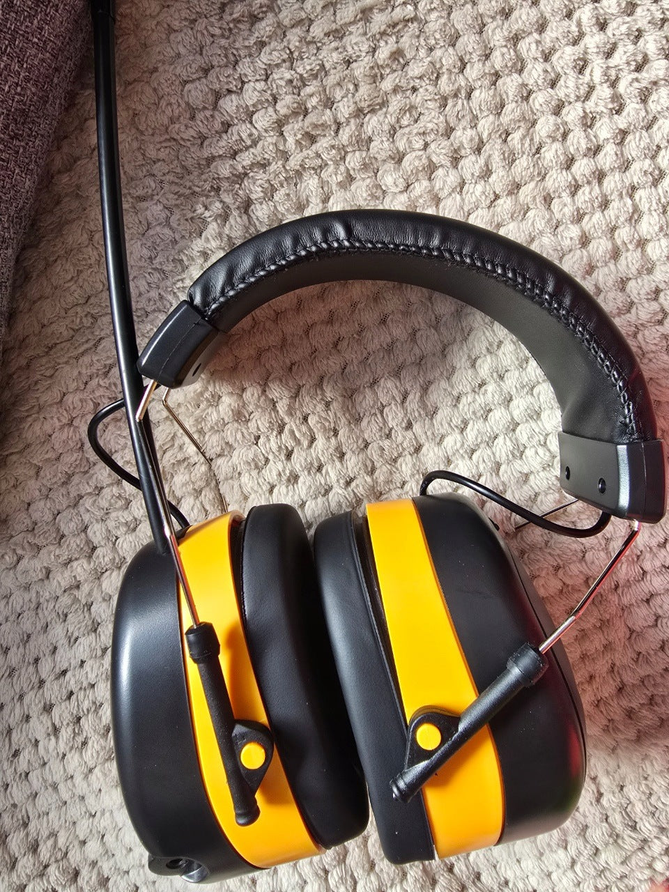 Słuchawki nauszniki ochronne BHP przeciwhałasowe DeWALT DPG652 radio FM