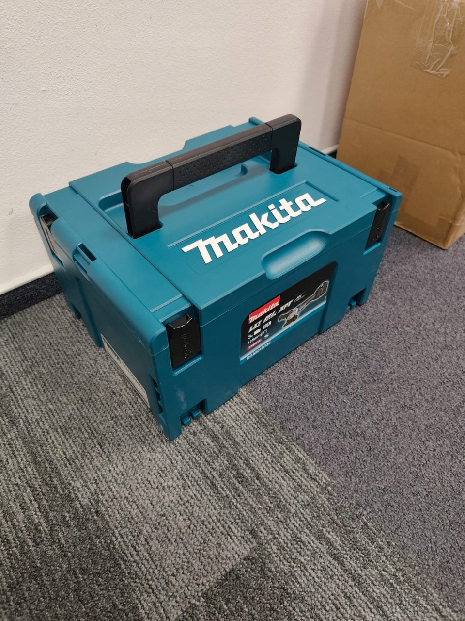 Szlifierka kątowa Makita akumulatorowa 125mm 18V DGA504Z oryginał PL