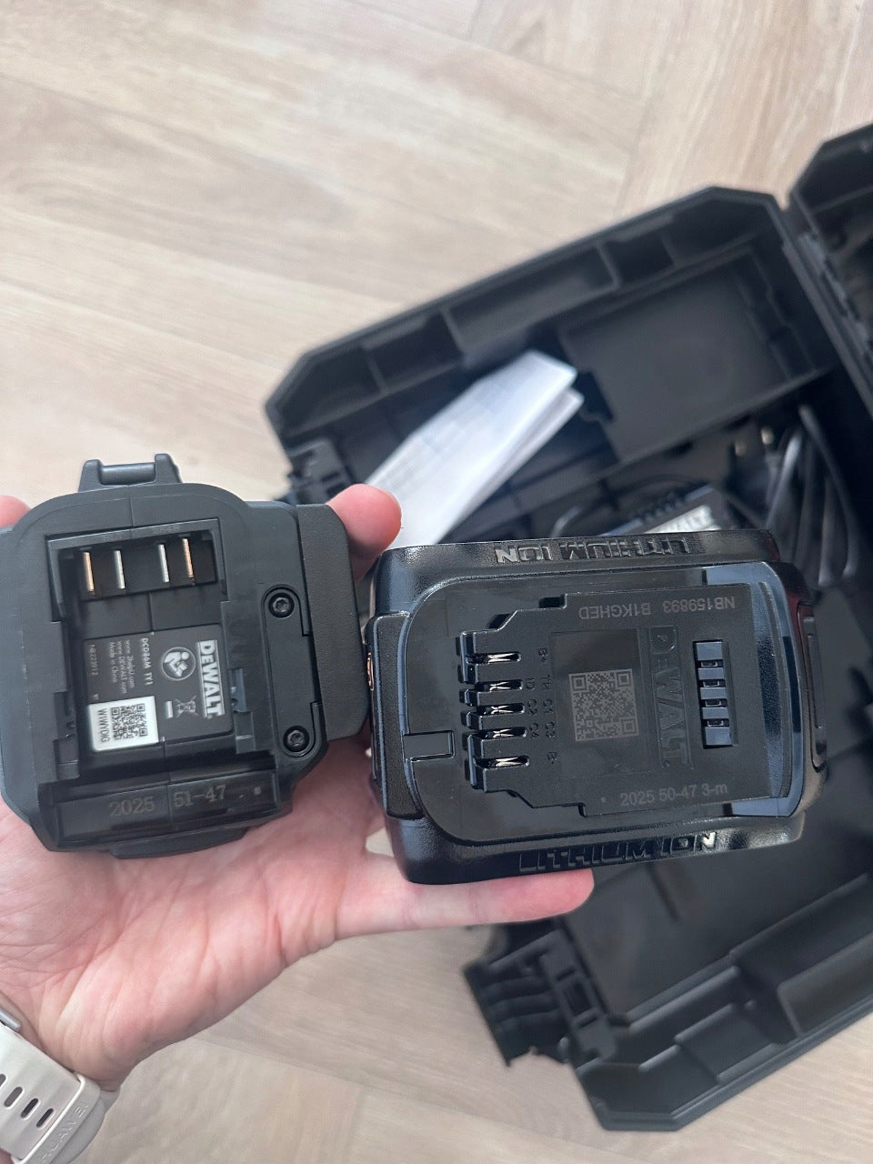Wiertarko-wkrętarka udarowa DeWALT DCD86MP1T-QW 1x5Ah McLaren BL walizka