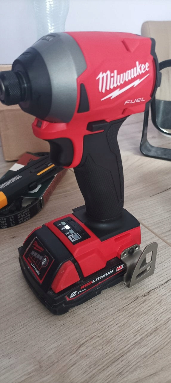 Zakrętarka udarowa 1/4'' 18V Milwaukee M18 FID3-0