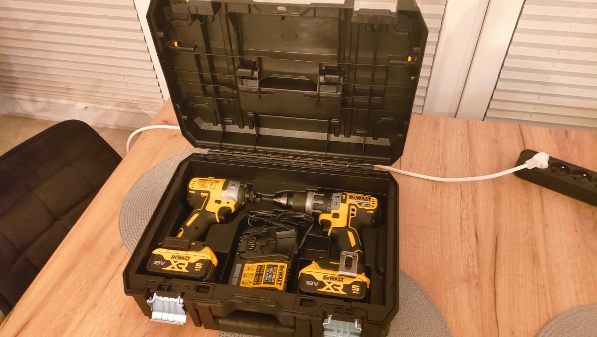 Zestaw aku combo DeWALT DCK266P2T 18V XR 2x5Ah Li-Ion DCD796+DCF887 TSTAK